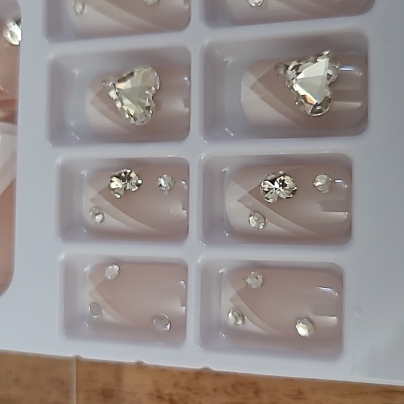 Rhinestone Heart French Manicure Press On Nails - Picture 10 of 14